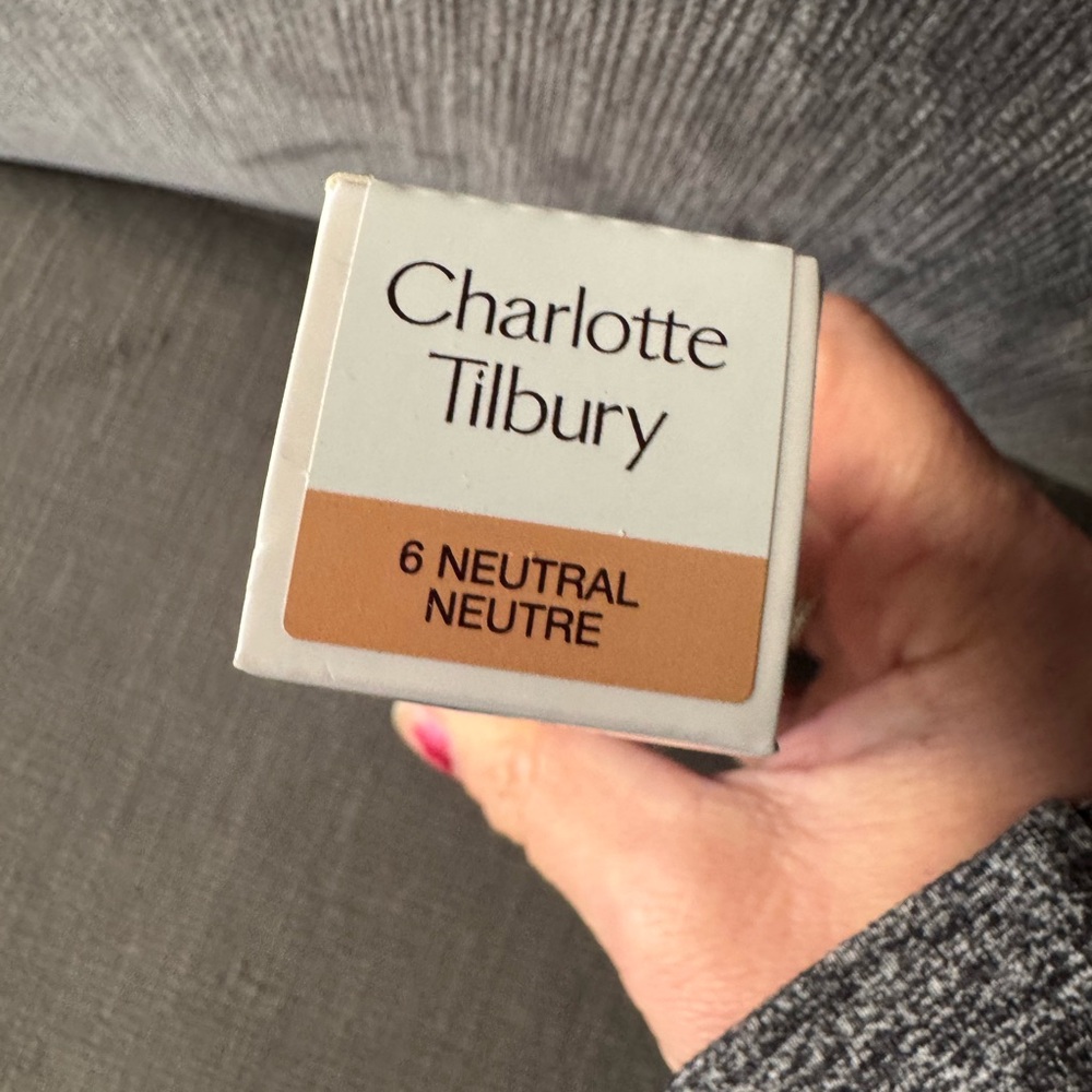 Charlotte Tilbury 6 Neutral Foundation - Creamy Tan